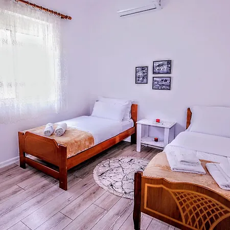 Likaj Villa *
